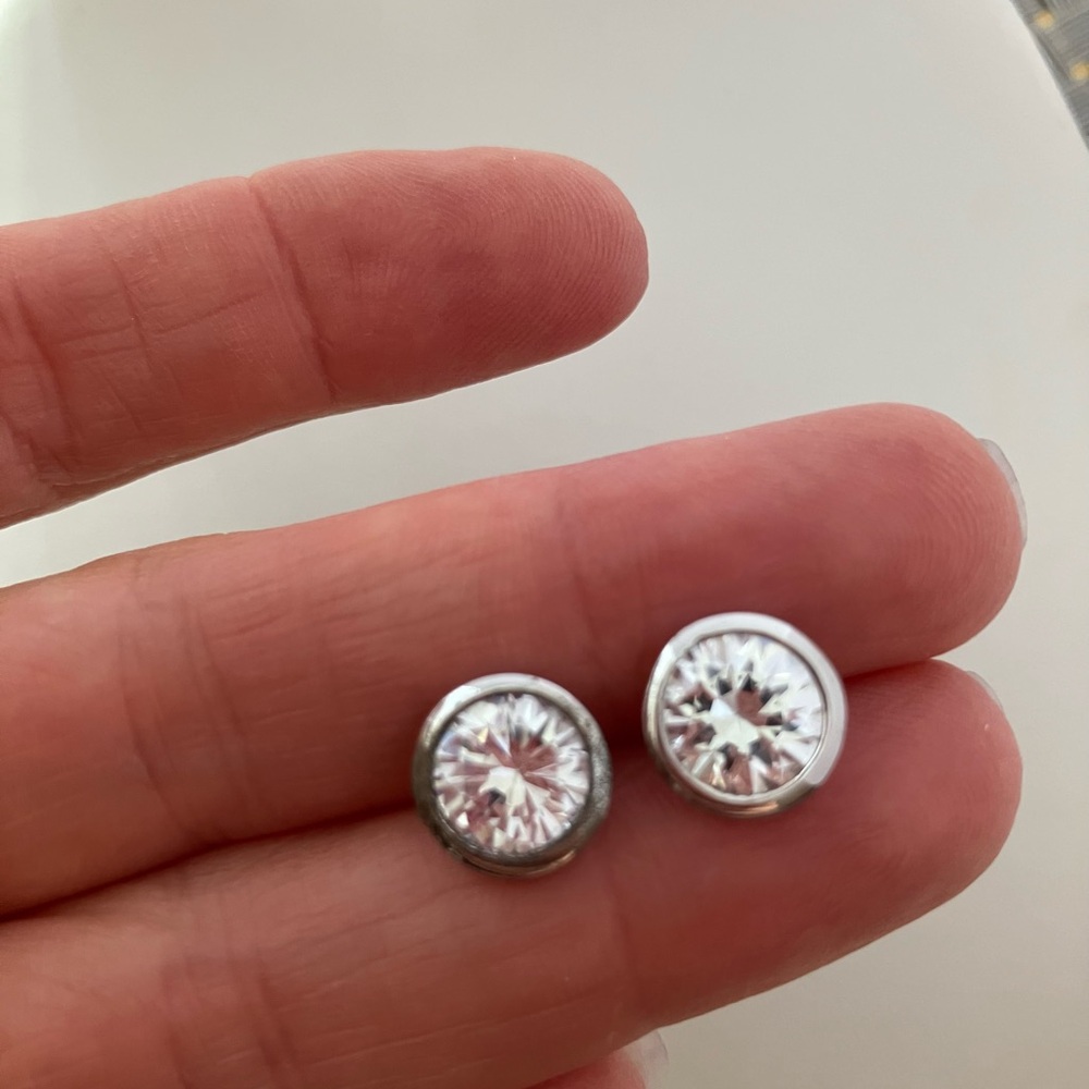 Elegant Sterling Silver Stud Earrings CZ